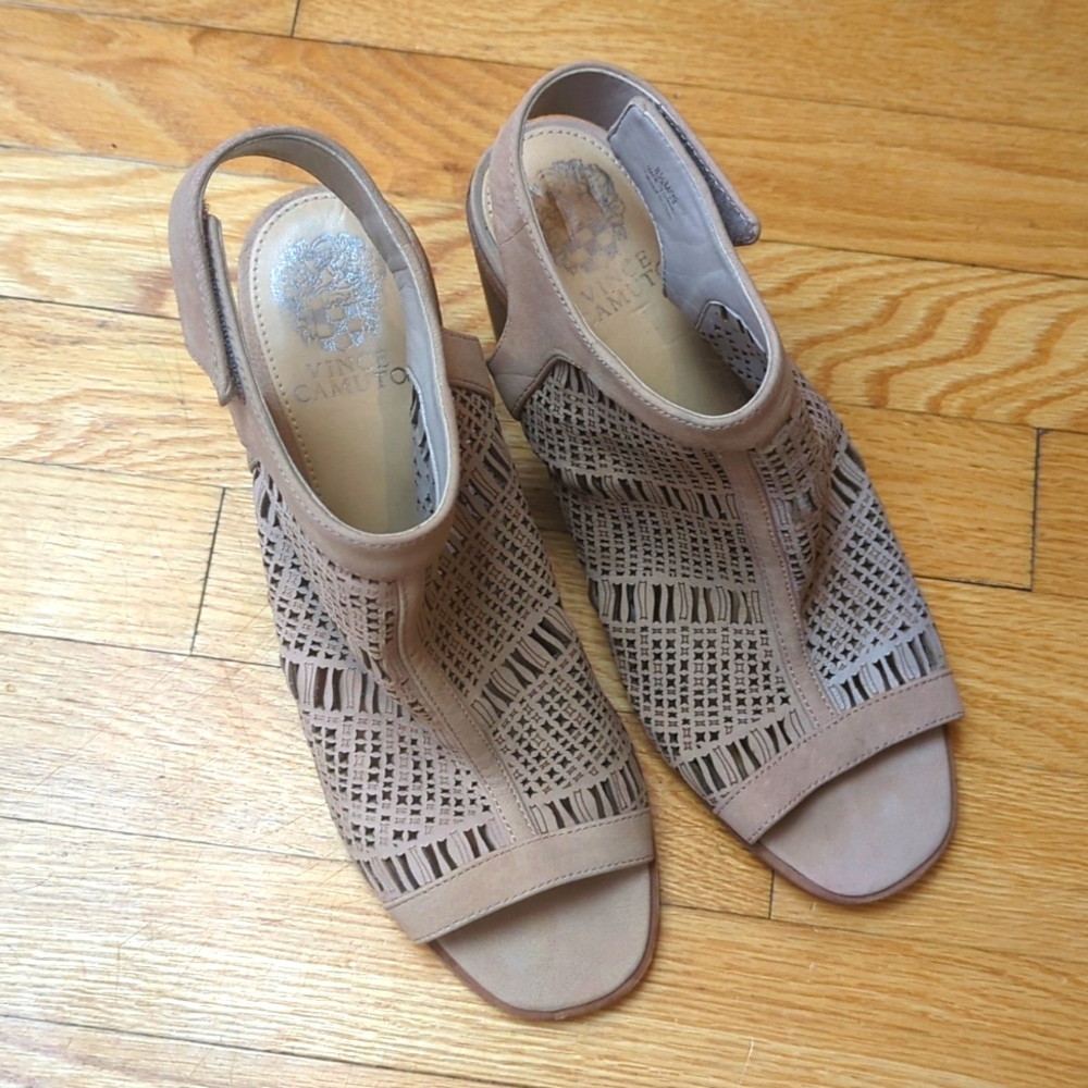 Vince camuto heels size 8.5